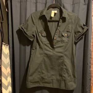 L8teR Black Fitted Button Down Polo Blouse